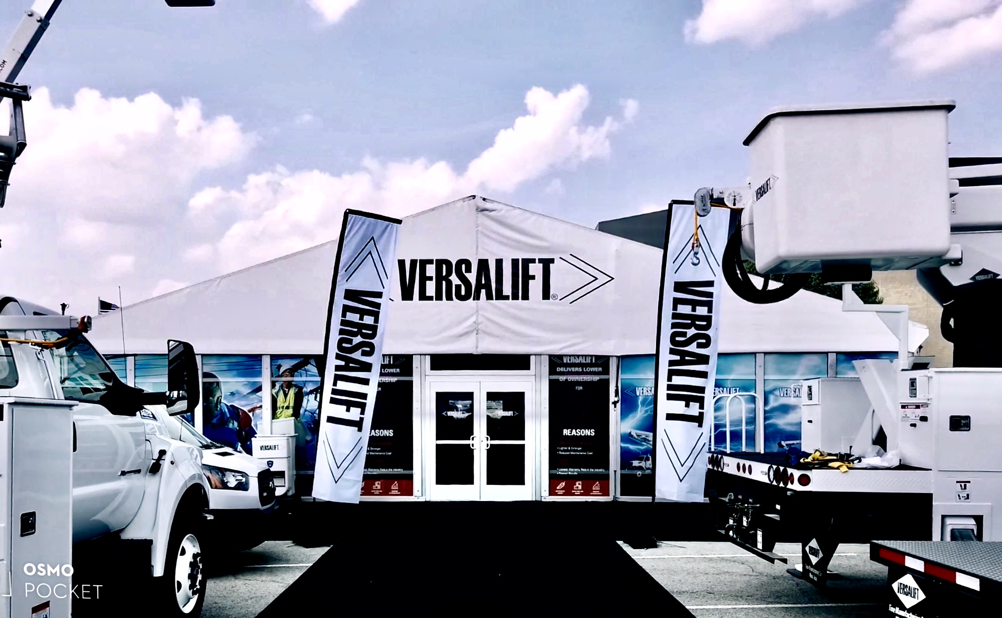 Versalift Launches Distribution Construction Units and Boom Speed Improvements at ICUEE 2019