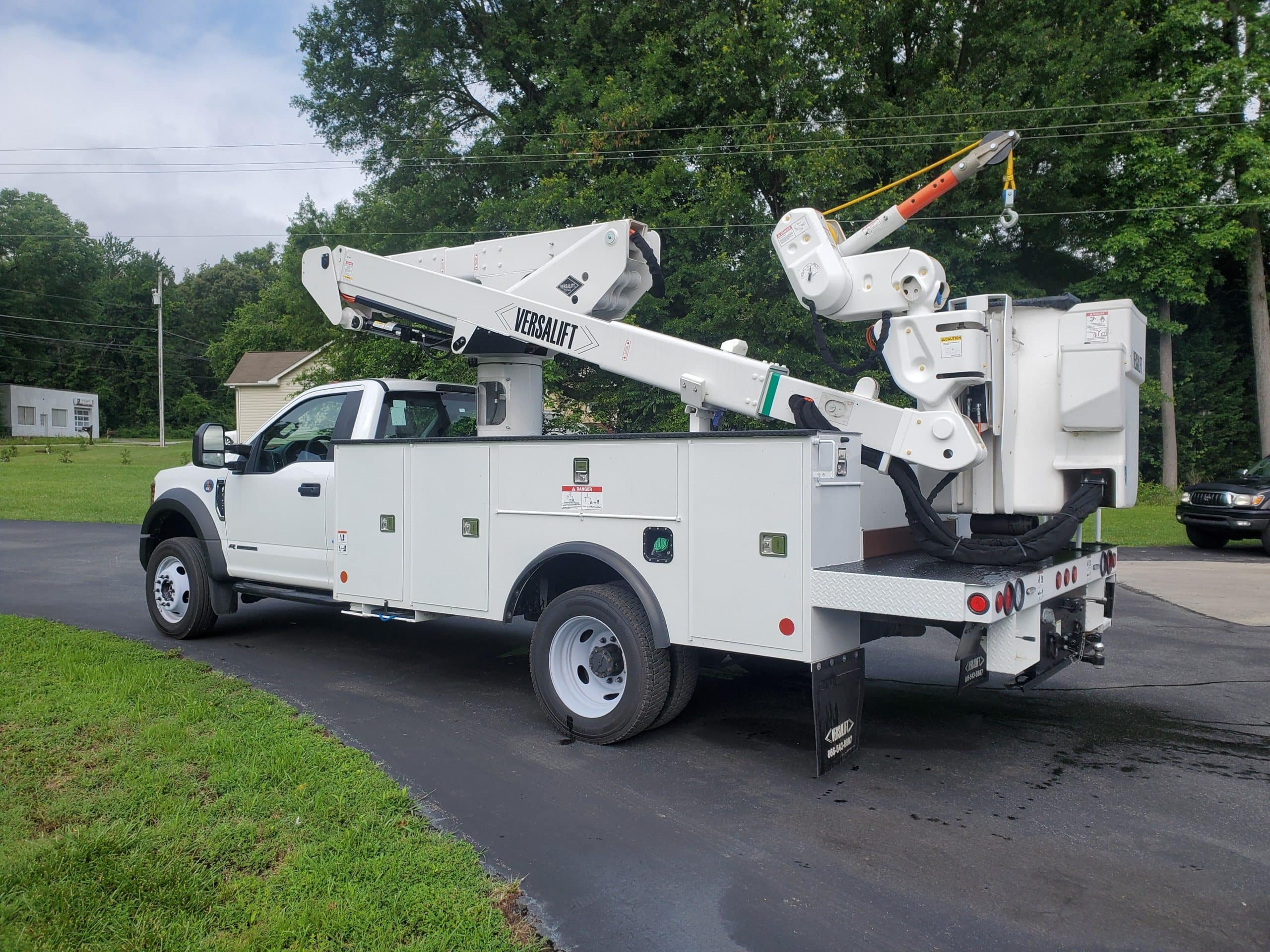 Bucket Truck for Sale - Versalift - VST-40-EIH - Available Now - S