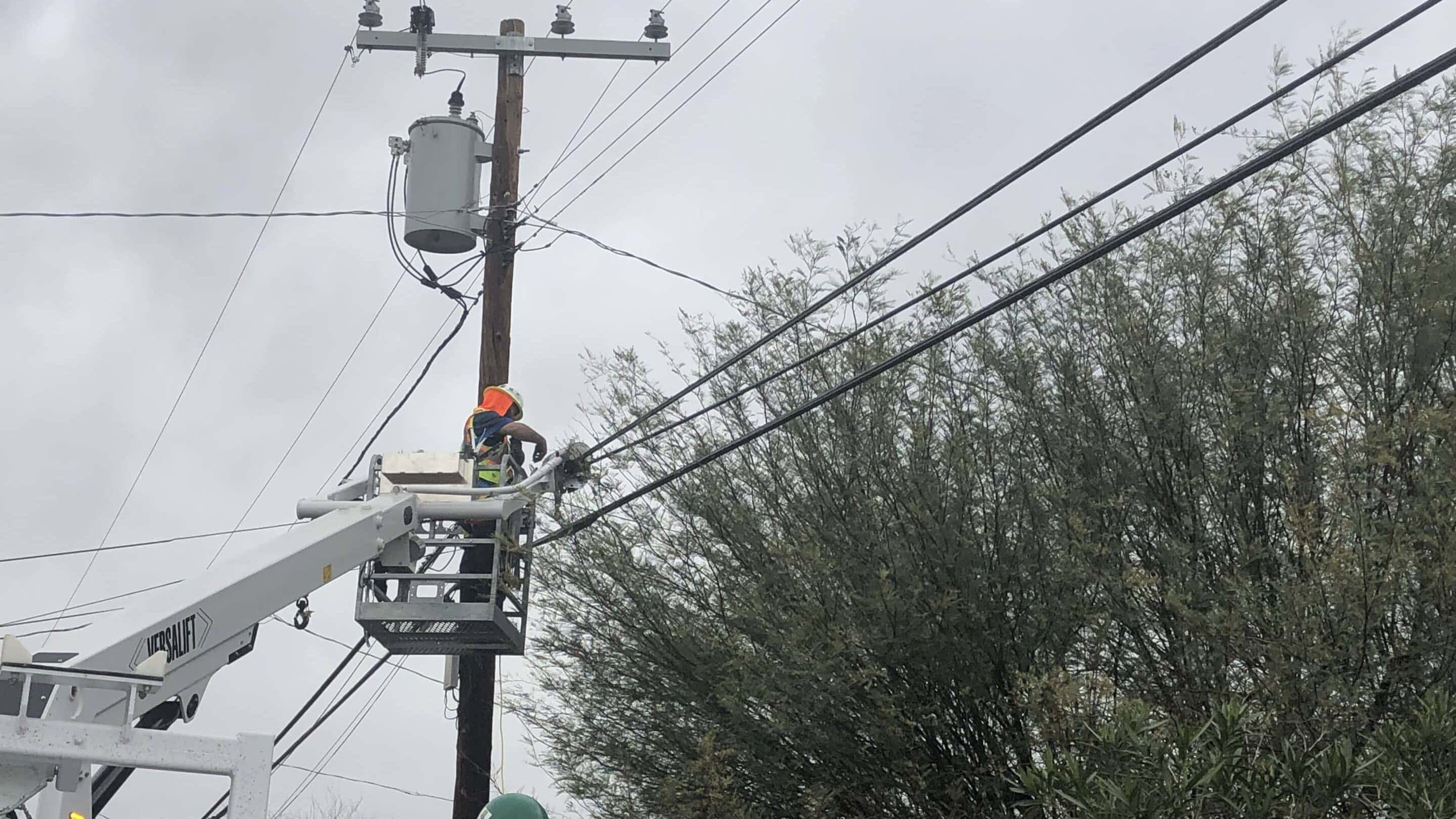 Telecom Bucket Trucks: Urban-Ready Setups for Speed, Safety, and Precision