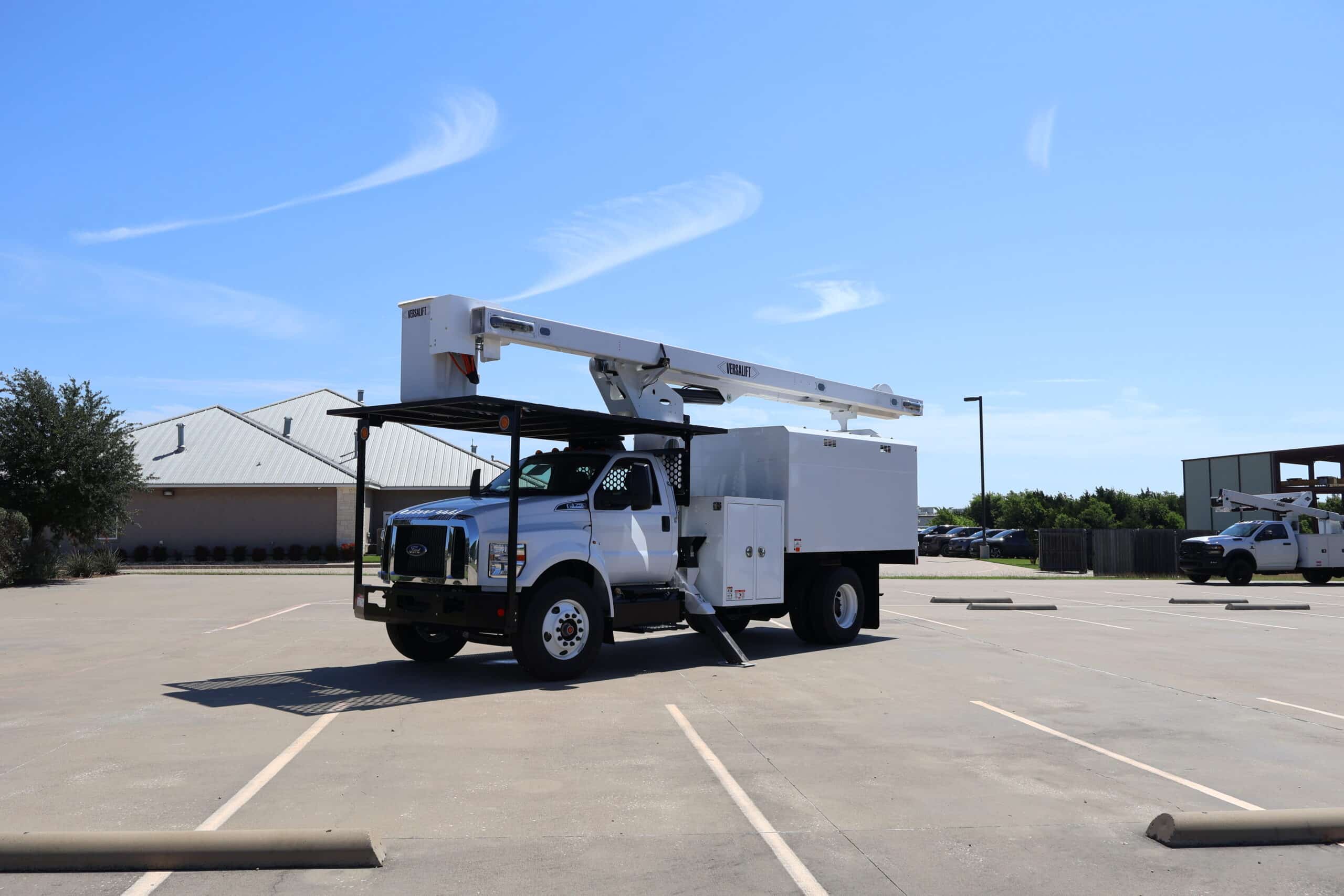 VO-260-REV - 2023 Ford F-750 4x2 Gas - Chip Body (8)