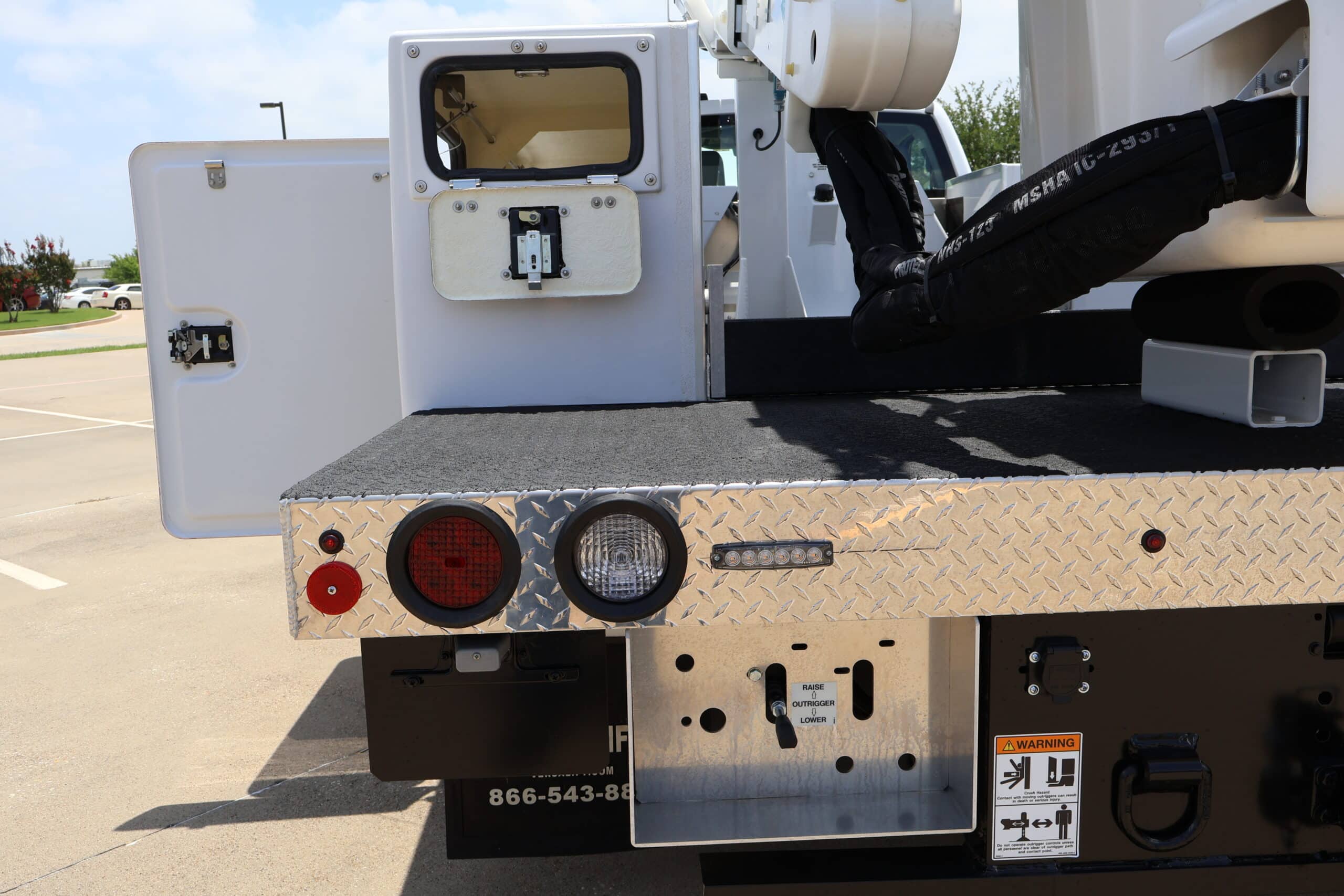 VST-40-MHI 4-Axis 2026 Ford F-550 4X4 Diesel - BFX Body (13)