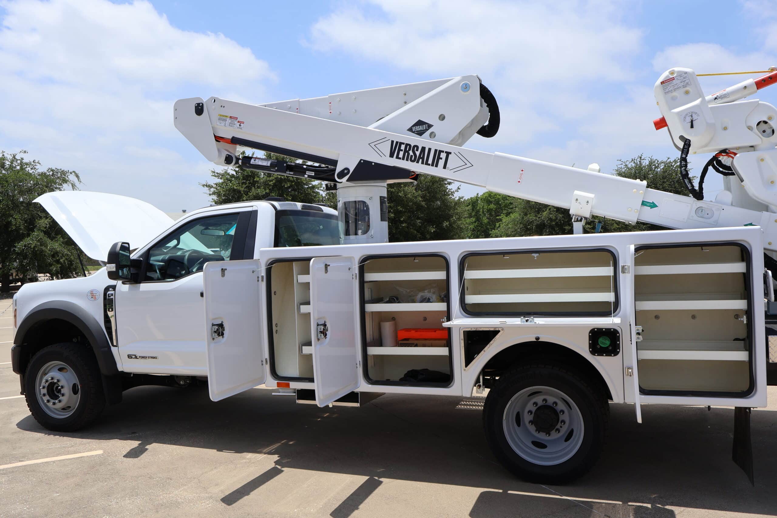 VST-40-MHI 4-Axis 2026 Ford F-550 4X4 Diesel - BFX Body (15)