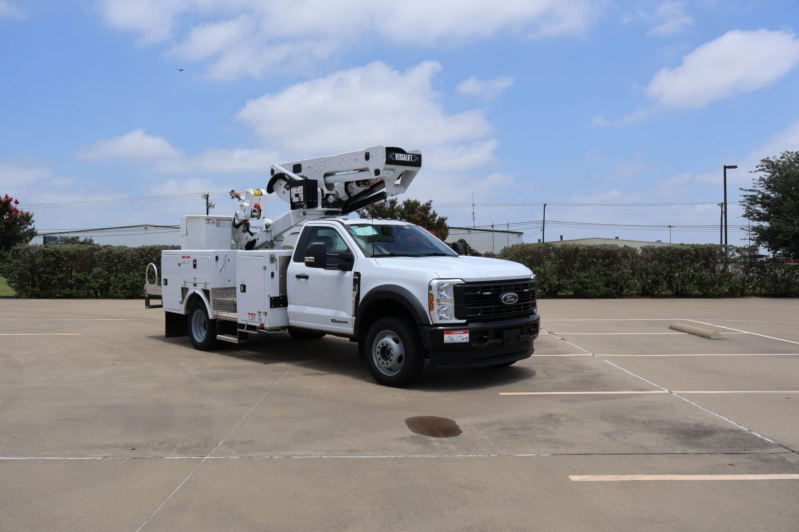 VST-40-MHI 4-Axis 2026 Ford F-550 4X4 Diesel - BFX Body (17)