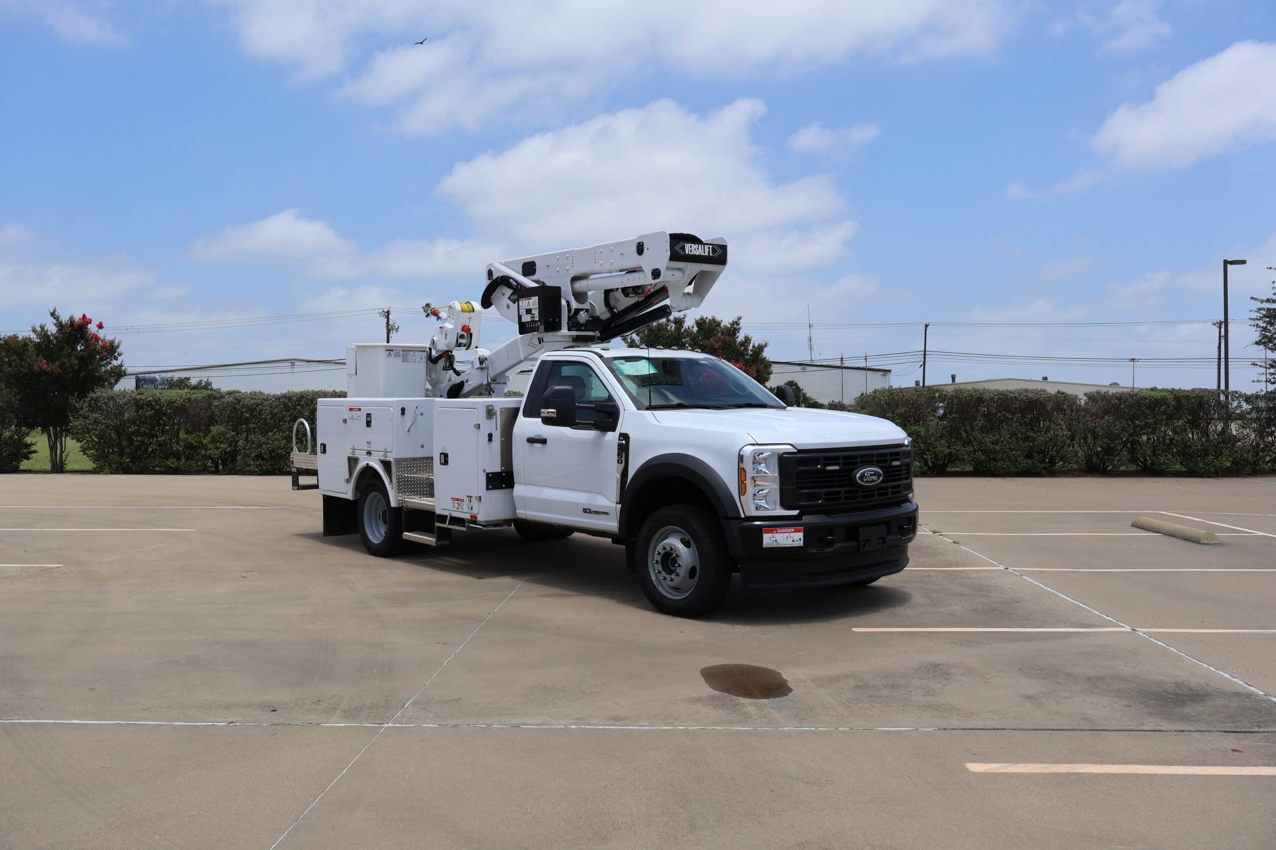 VST-40-MHI 4-Axis 2026 Ford F-550 4X4 Diesel - BFX Body (18)