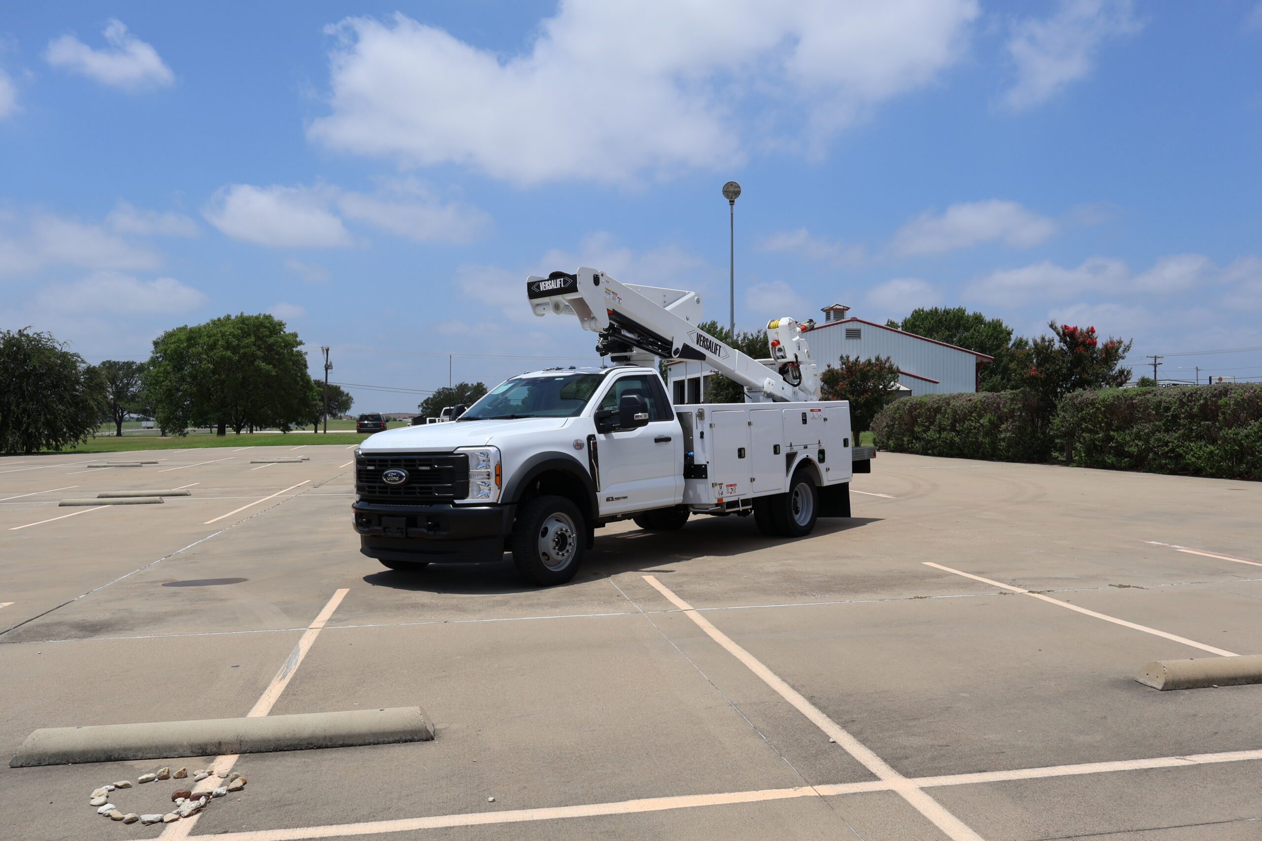 VST-40-MHI 4-Axis 2026 Ford F-550 4X4 Diesel - BFX Body (24)