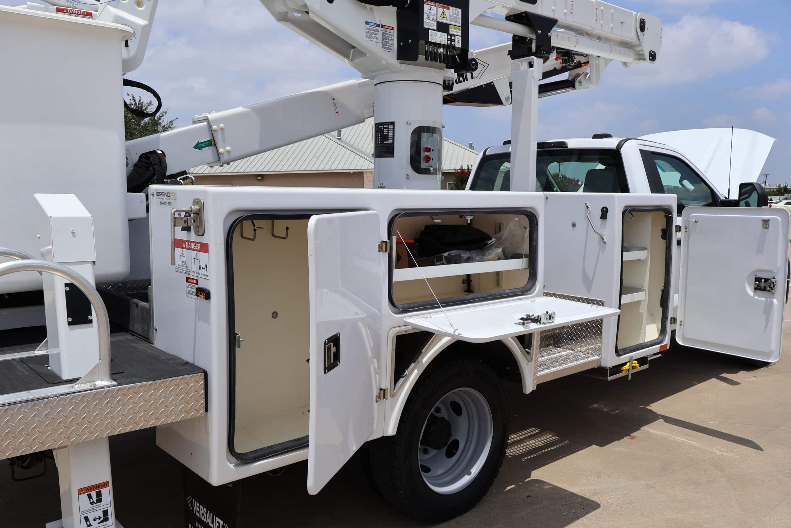VST-47-MHI 3-Axis - 2026 Ford F550 4x4 Diesel - BFX Body (24)