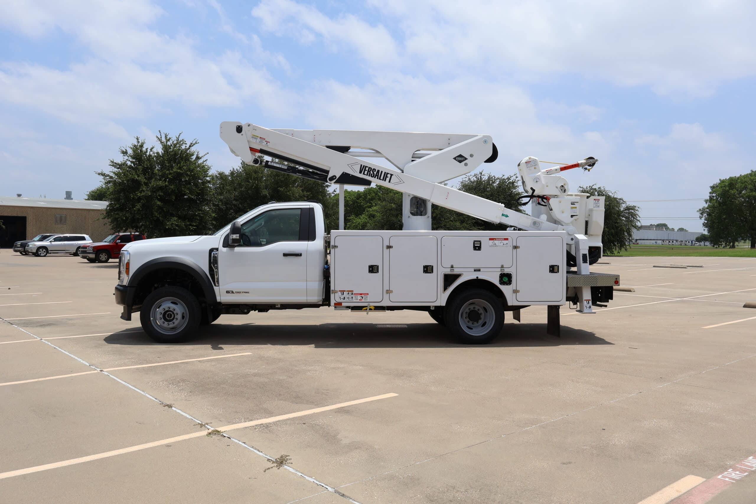 VST-47-MHI 3-Axis - 2026 Ford F550 4x4 Diesel - BFX Body (26)