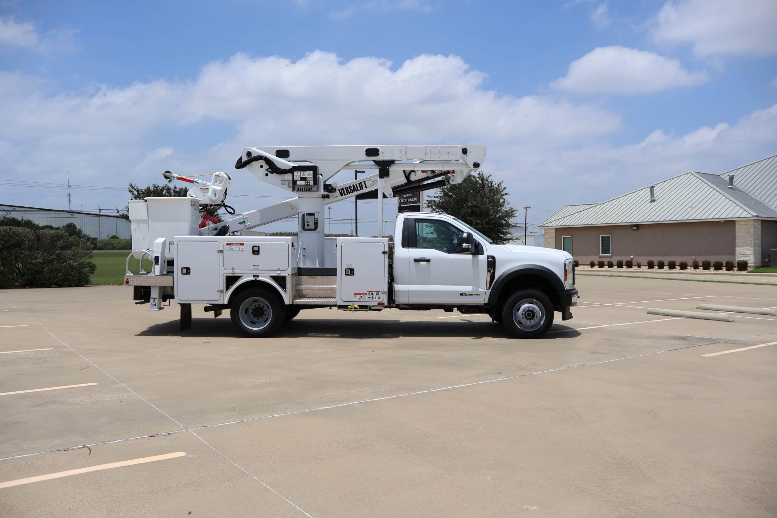 VST-47-MHI 3-Axis - 2026 Ford F550 4x4 Diesel - BFX Body (3)