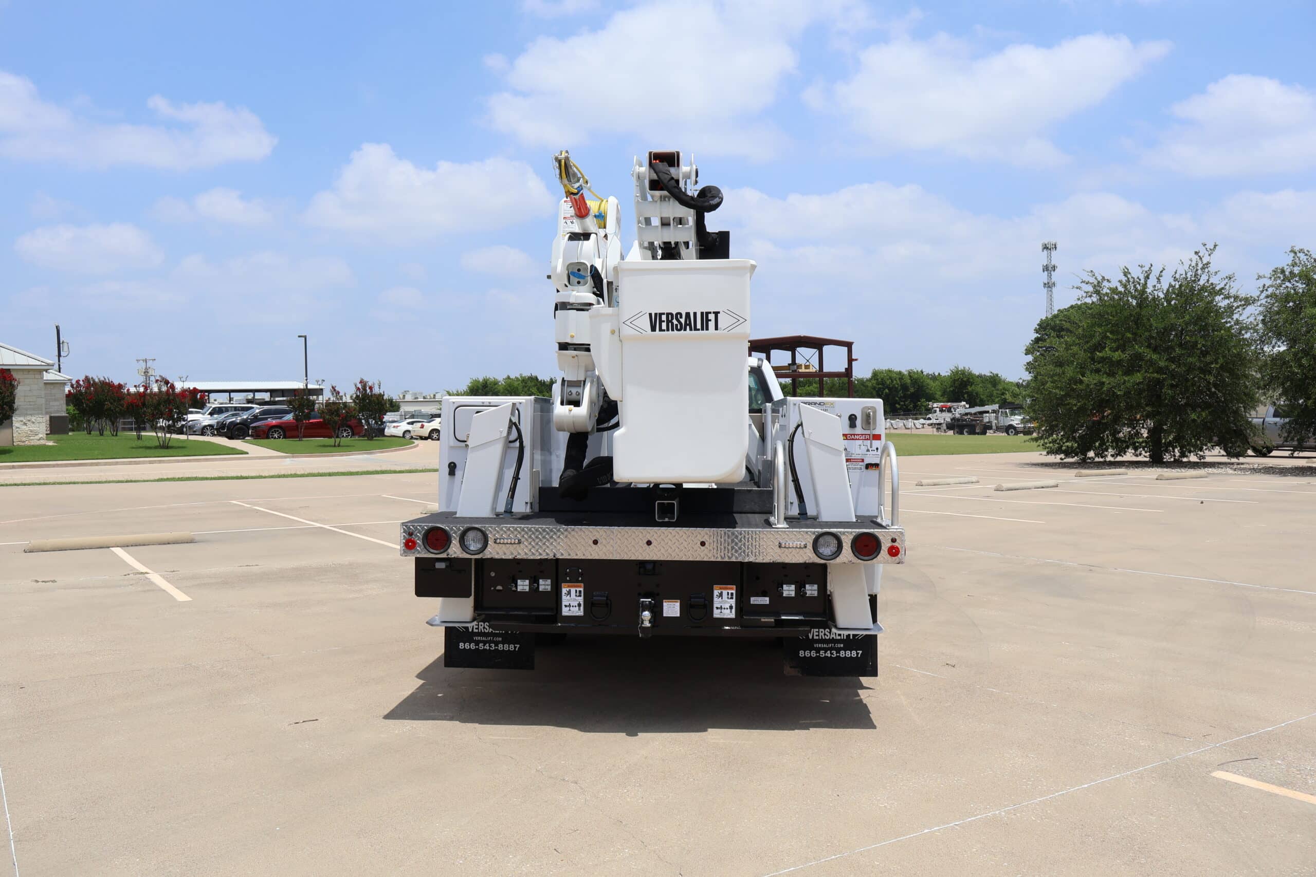 VST-47-MHI 3-Axis - 2026 Ford F550 4x4 Diesel - BFX Body (4)