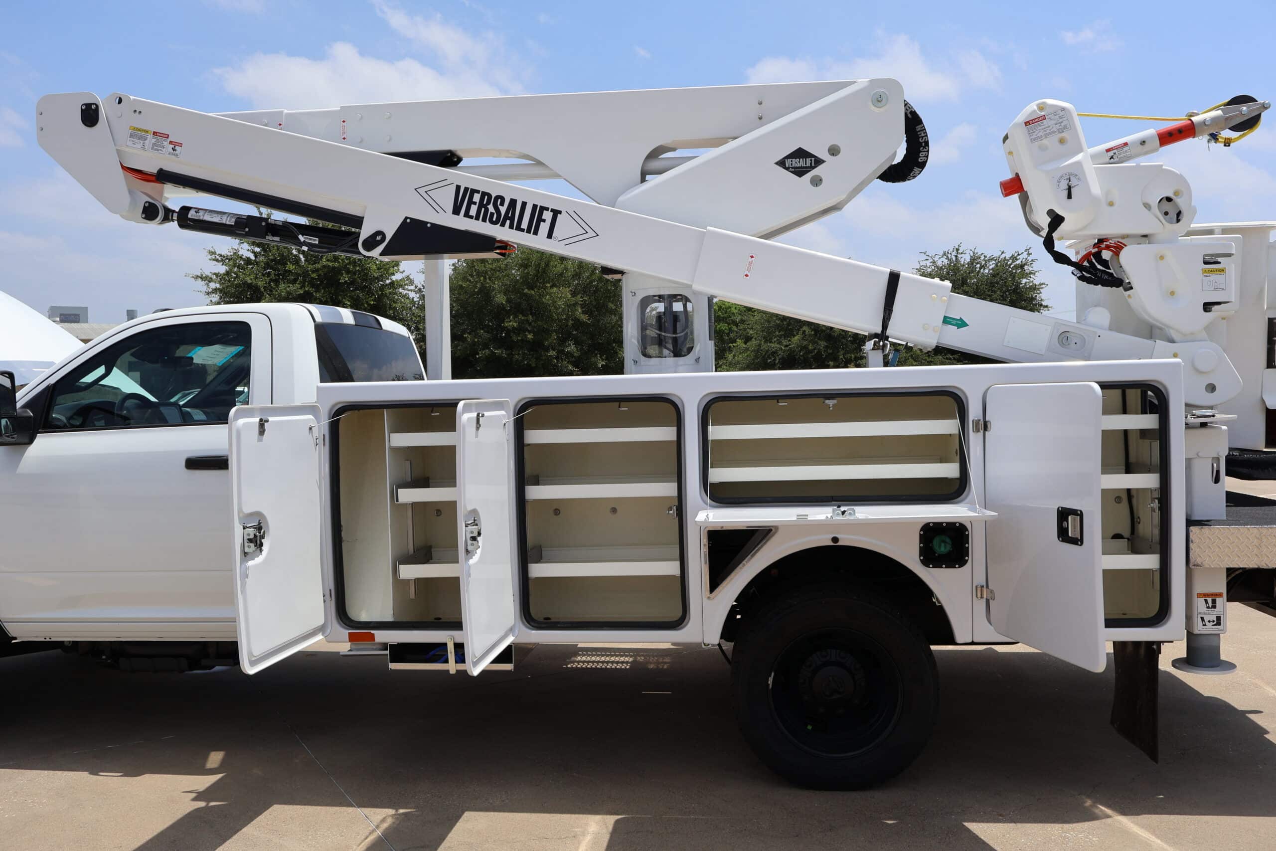 VST-47-MHI 4-Axis - 2026 Ram 5500 4x4 Diesel - BFX Body (25)