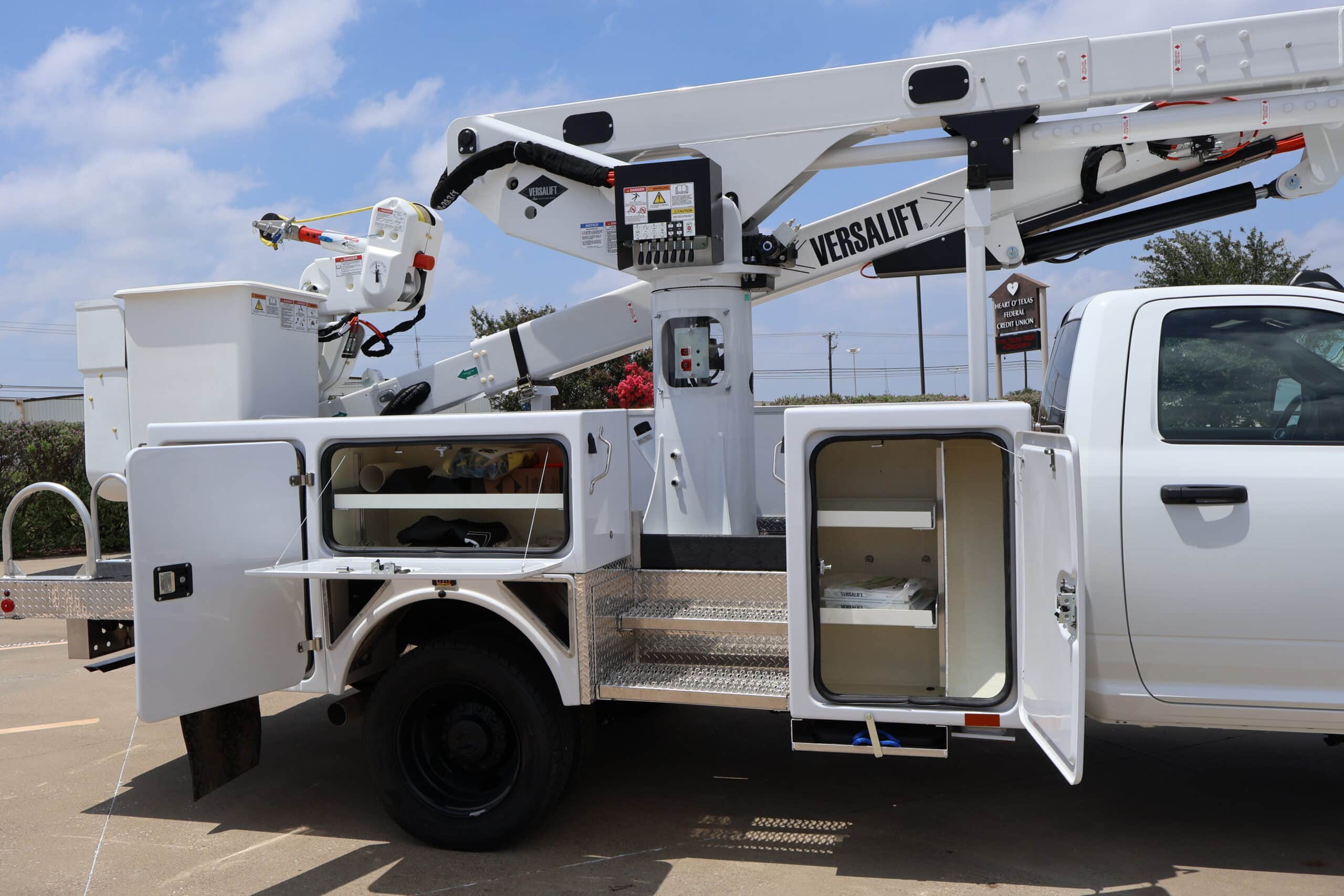 VST-47-MHI 4-Axis - 2026 Ram 5500 4x4 Diesel - BFX Body (7)