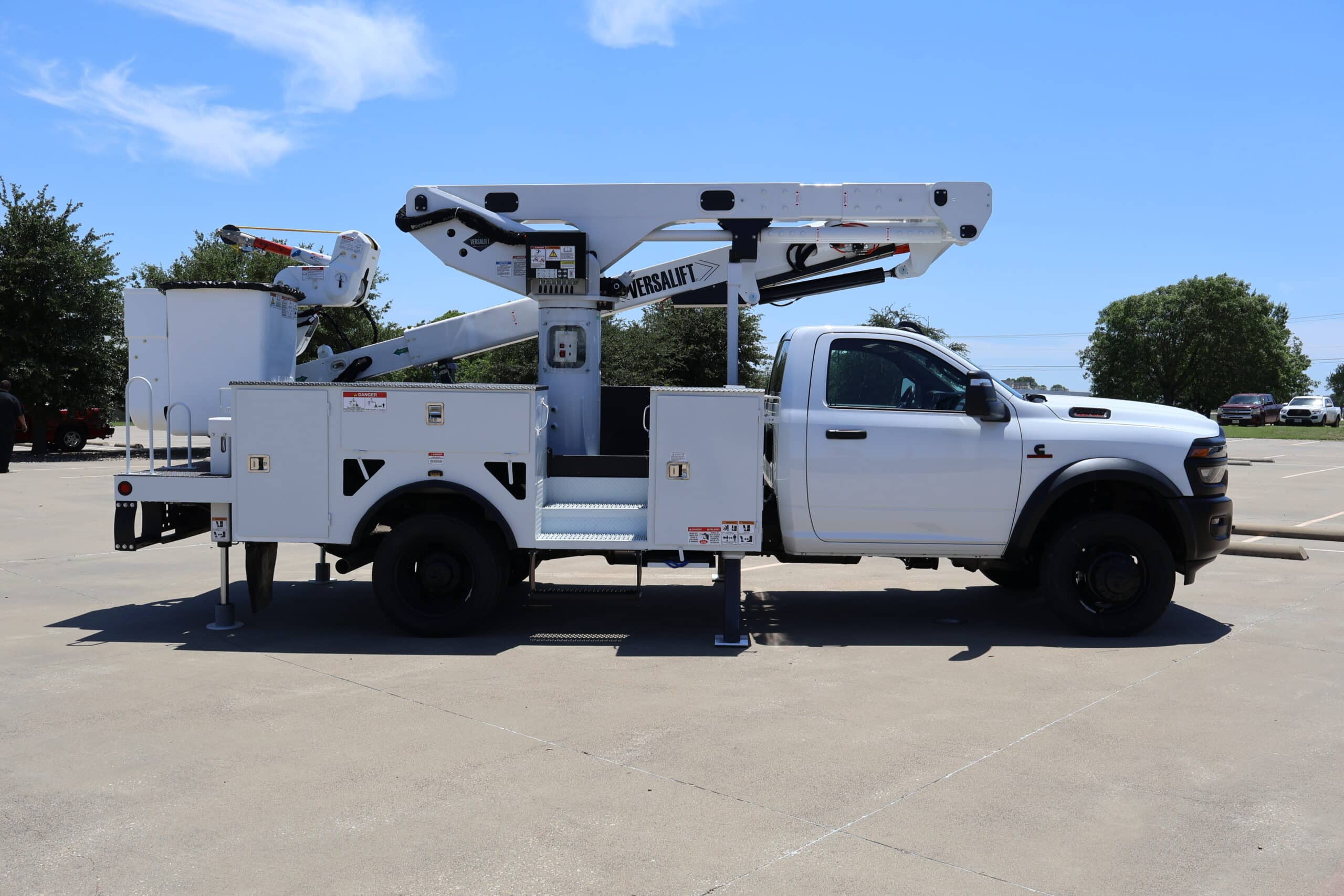 VST-47-MHI 4-Axis - 2026 Ram 5500 4x4 Diesel - STEEL LOGAN (10)