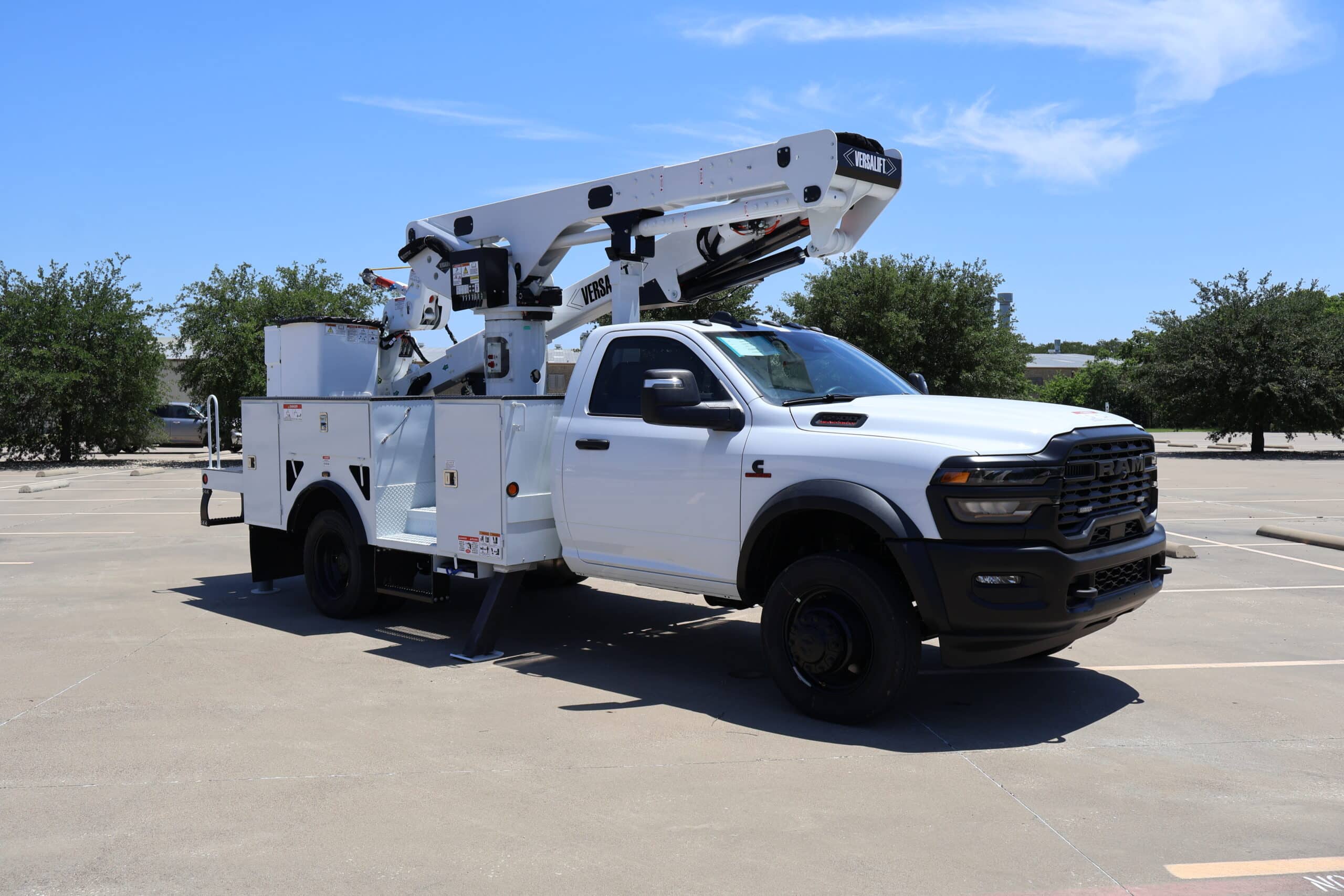 VST-47-MHI 4-Axis - 2026 Ram 5500 4x4 Diesel - STEEL LOGAN (11)