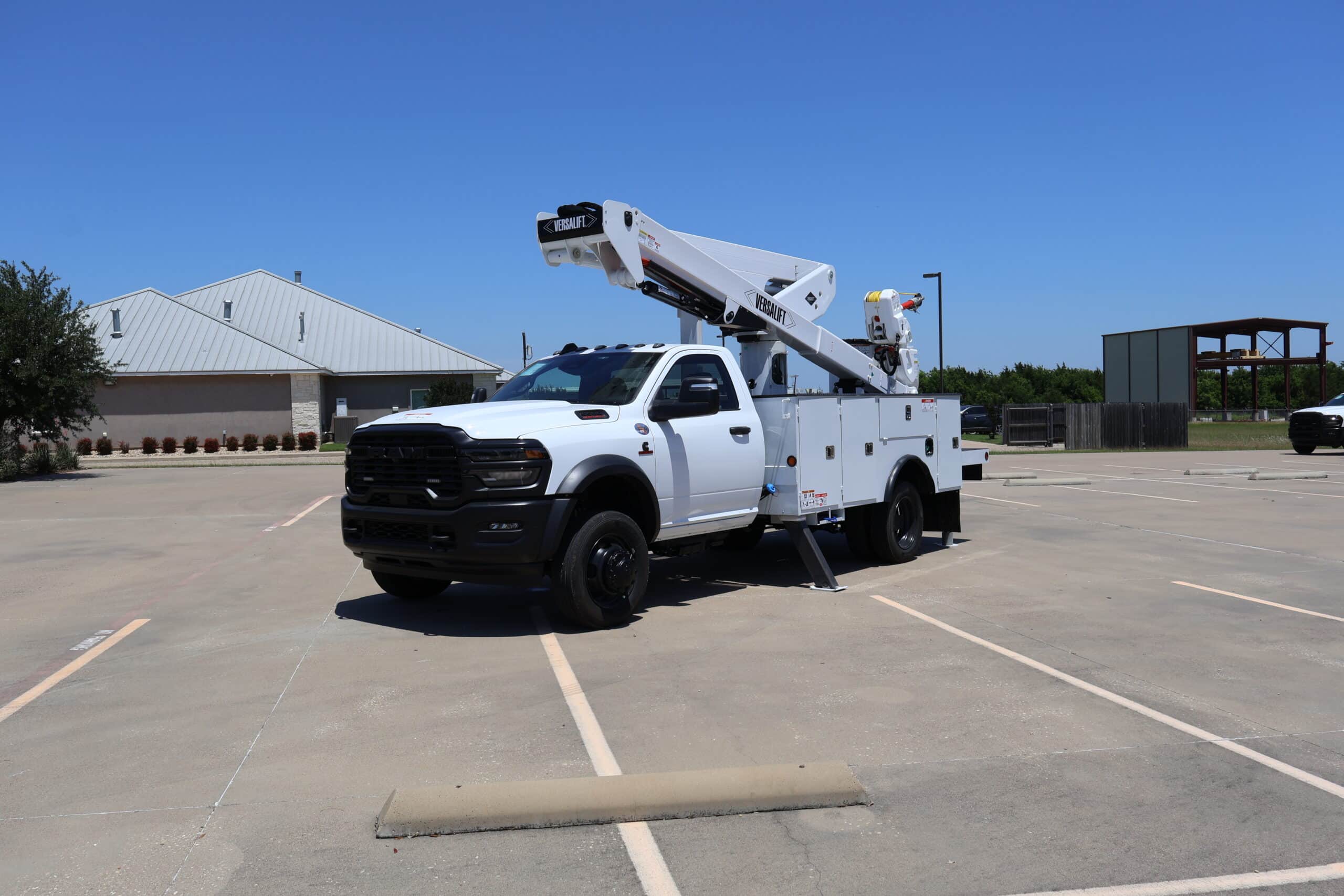 VST-47-MHI 4-Axis - 2026 Ram 5500 4x4 Diesel - STEEL LOGAN (13)