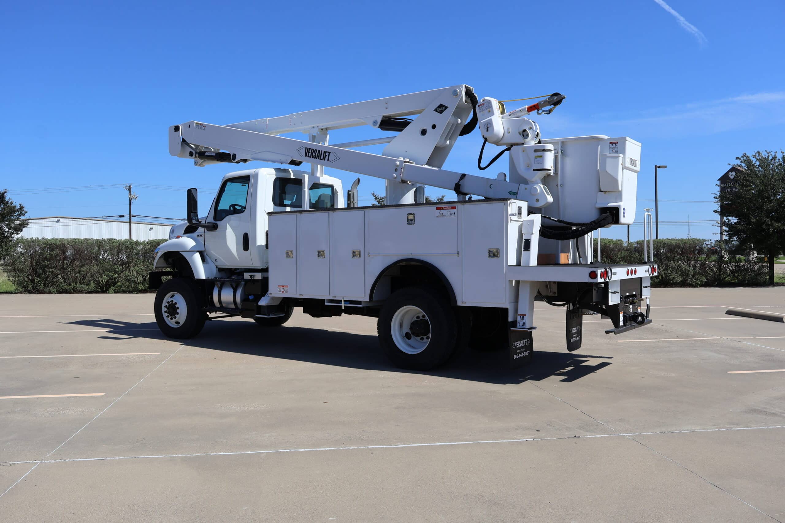 VST-6000-MHI 4-Axis - 2025 INTL HV607 4x4 - STEEL (1)