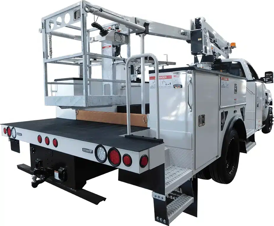 STP-36-NE 2026 Ford F-550 4X4 Steel - Versalift US