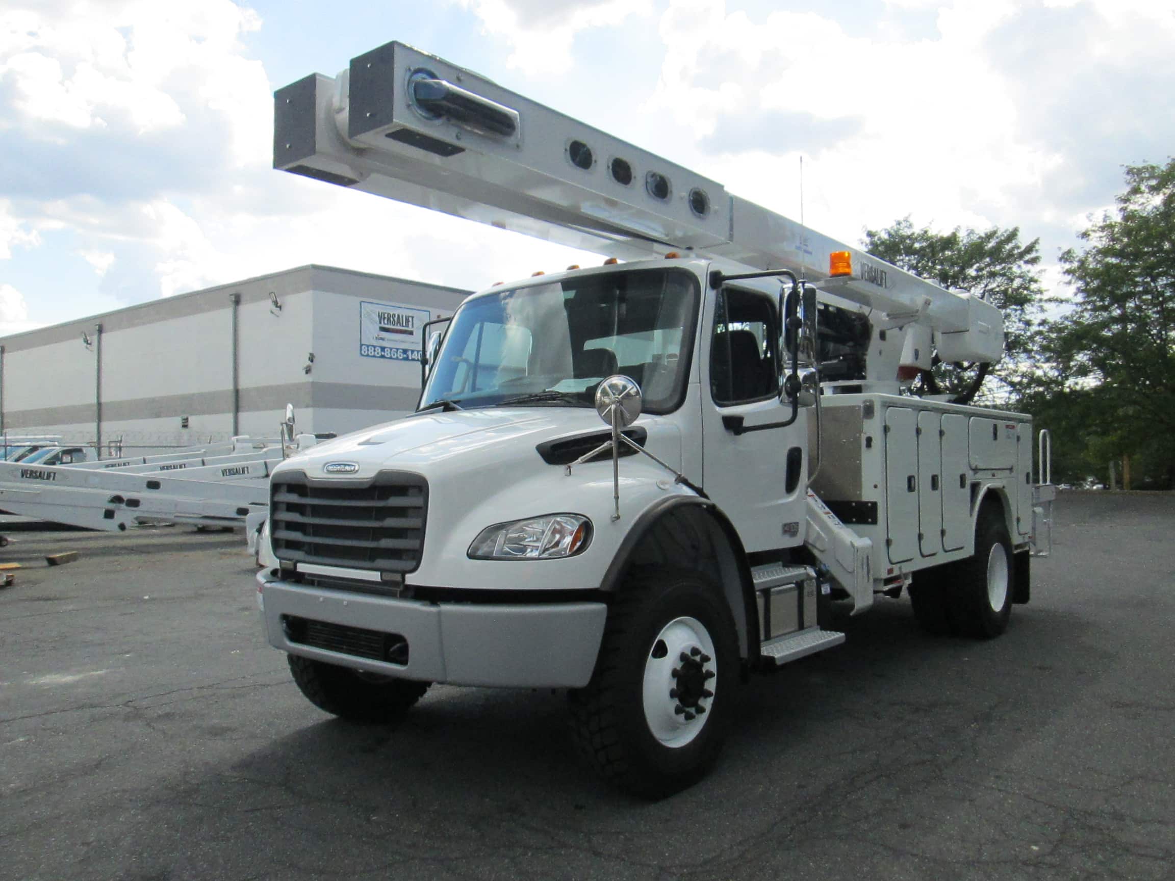 VO-355-XMHI - 2025 Freightliner M2106 4X4 - BFX Body (1)