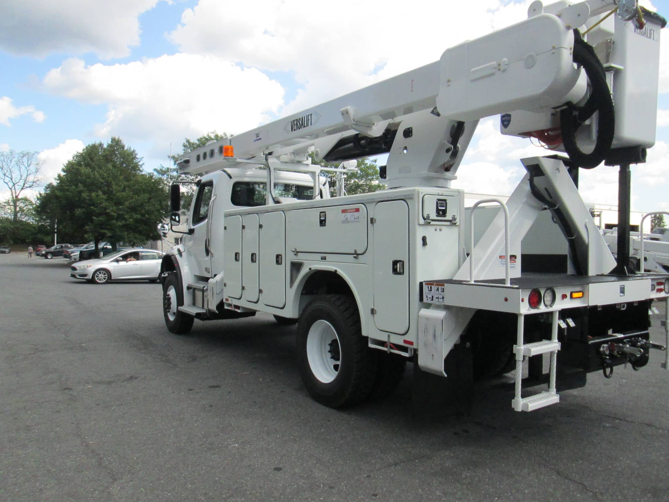 VO-355-XMHI - 2025 Freightliner M2106 4X4 - BFX Body (3)