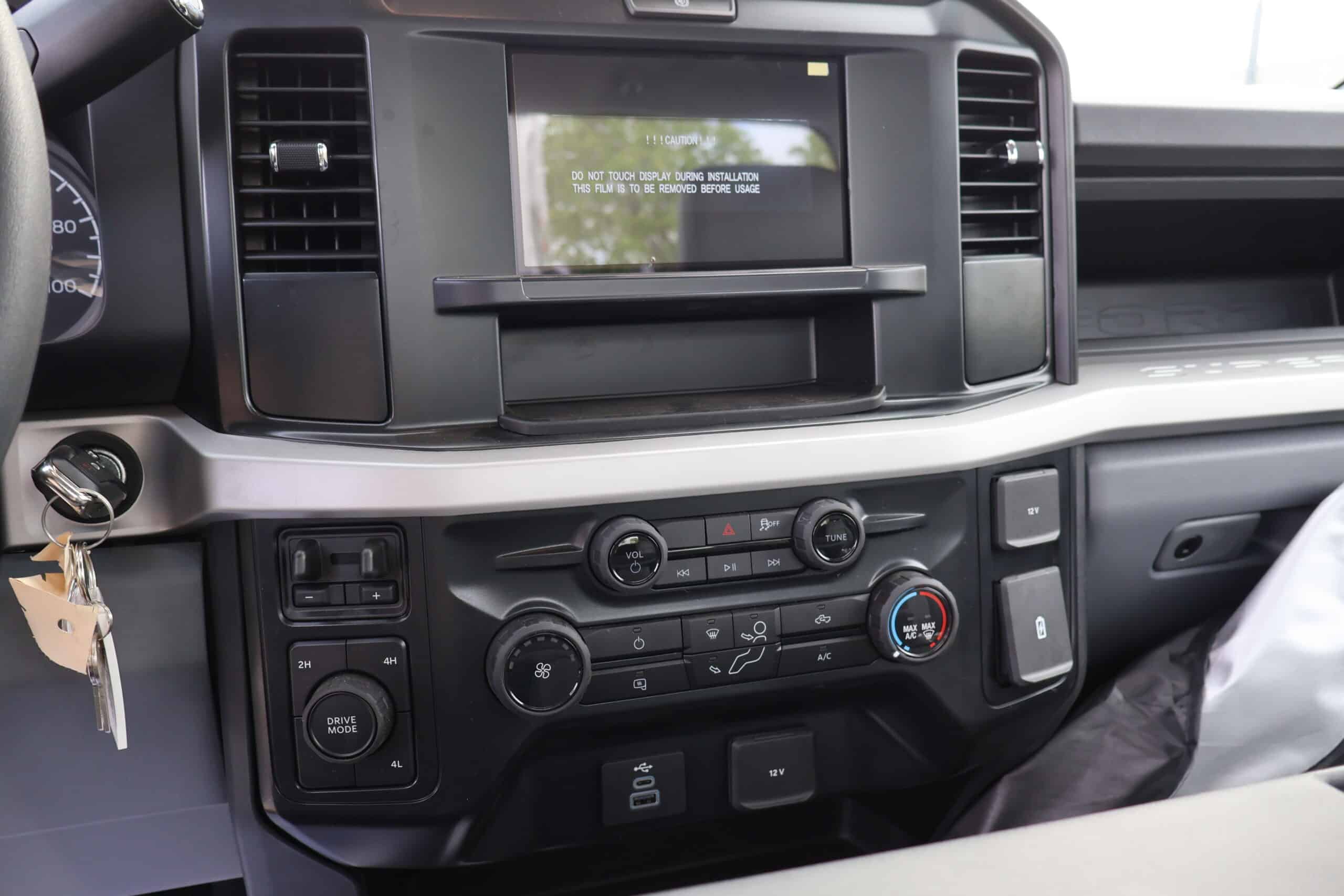 VST-40-MHI-3-Axis-2026-Ford-F-550-4X4-Diesel-STEEL-8-scaled-1.jpg