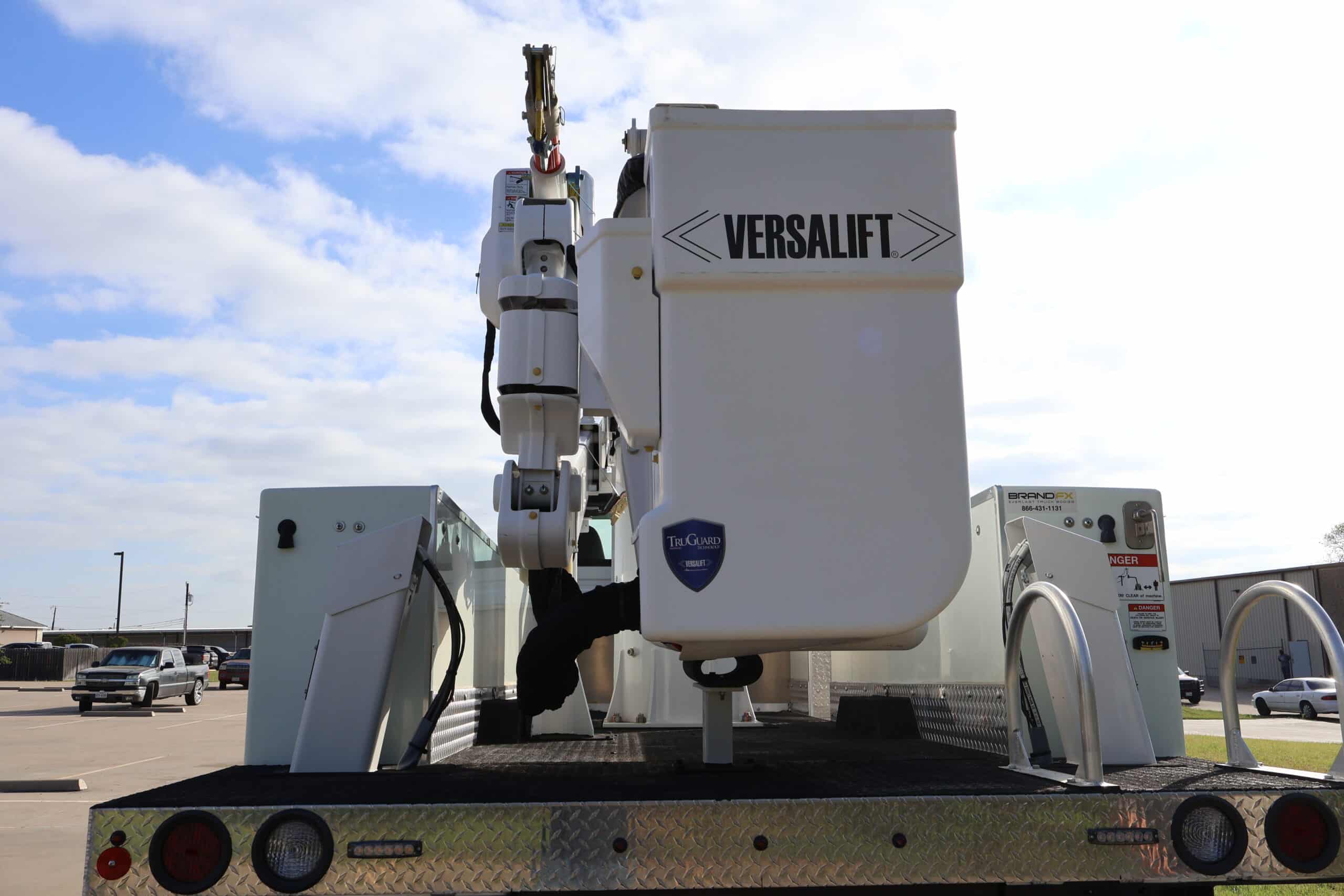 VST-6000MHI-4-Axis-2025-INTL-HV607-4x4-Brand-FX-7-scaled-1.jpg