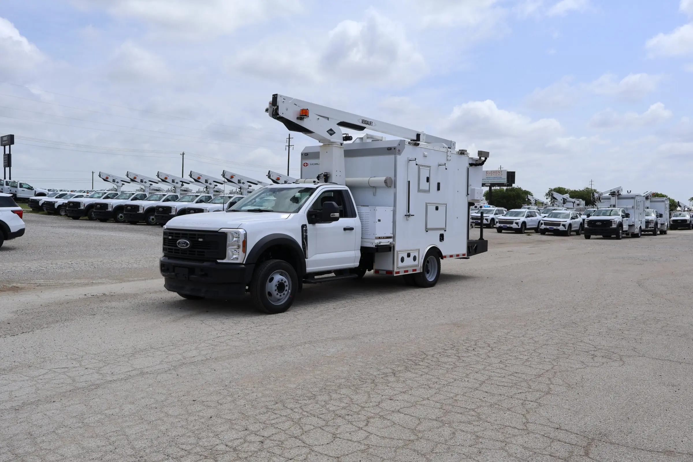VANTEL-29-NE Splicing 2026 Ford F-550 4×4 Mobile Tech