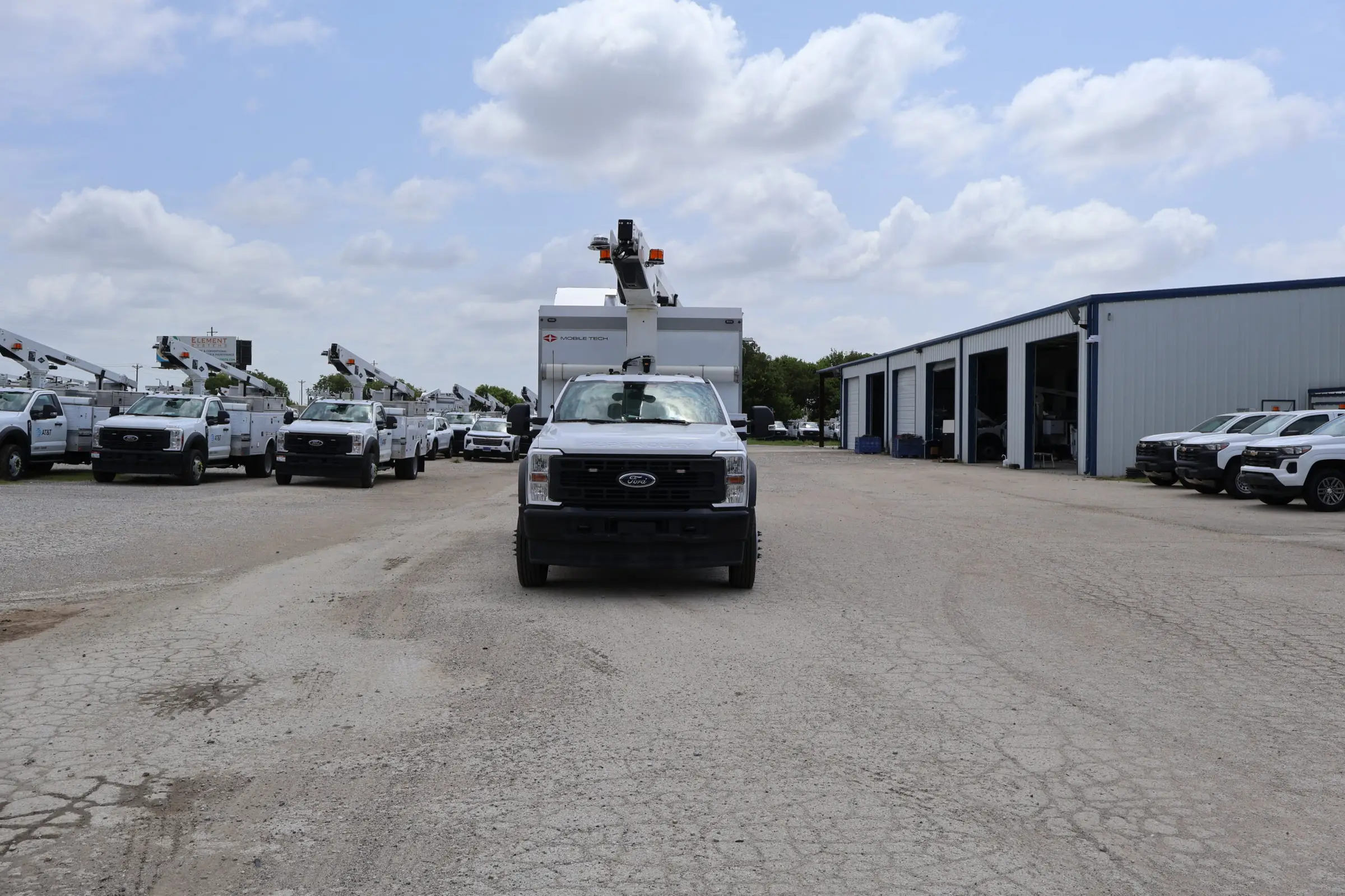 VANTEL-29-NE Splicing 2026 Ford F-550 4×4 Mobile Tech