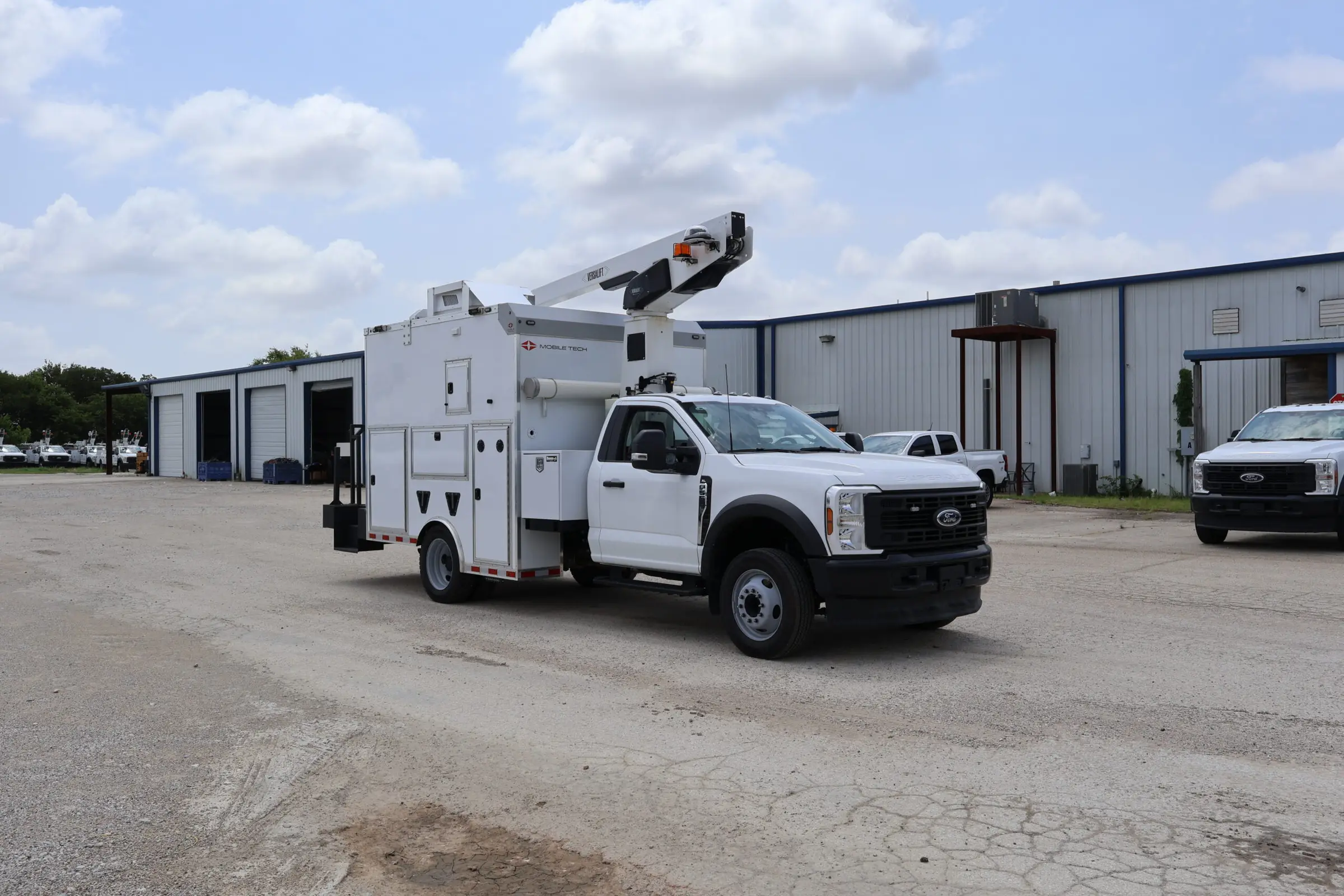 VANTEL-29-NE Splicing 2026 Ford F-550 4×4 Mobile Tech