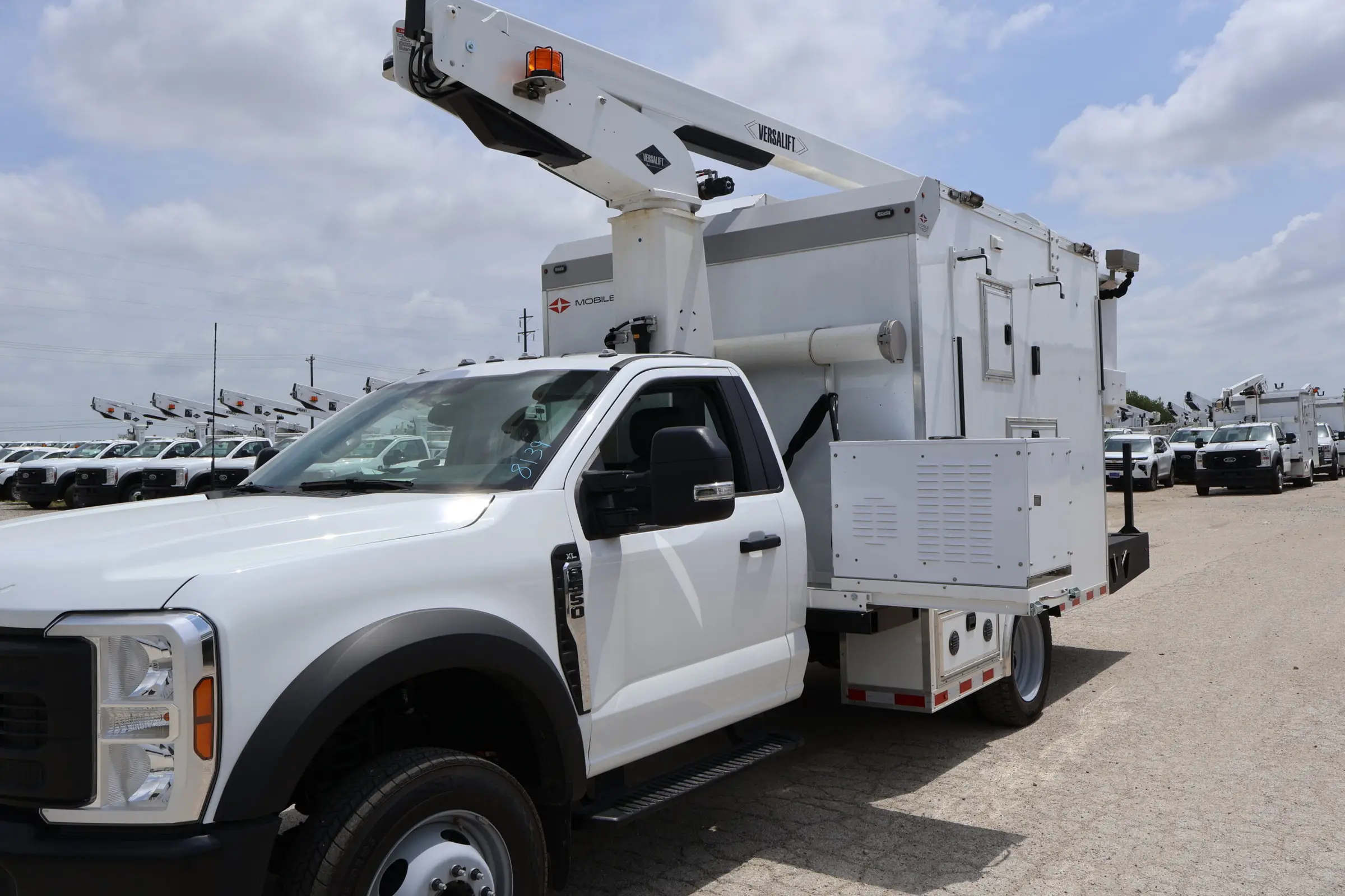 VANTEL-29-NE Splicing 2026 Ford F-550 4×4 Mobile Tech