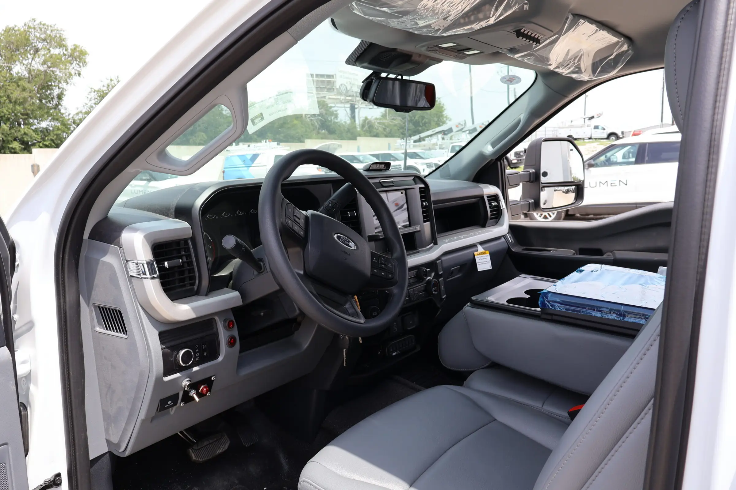 VANTEL-29-NE Splicing 2026 Ford F-550 4×4 Mobile Tech